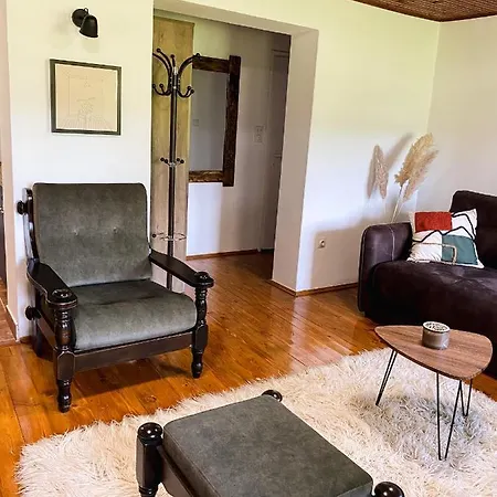 Vikendice Stara Pruga * Gornji Milanovac